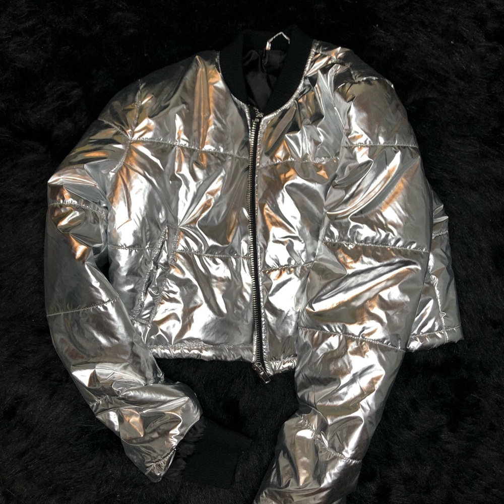 Cropped Puffer Coat